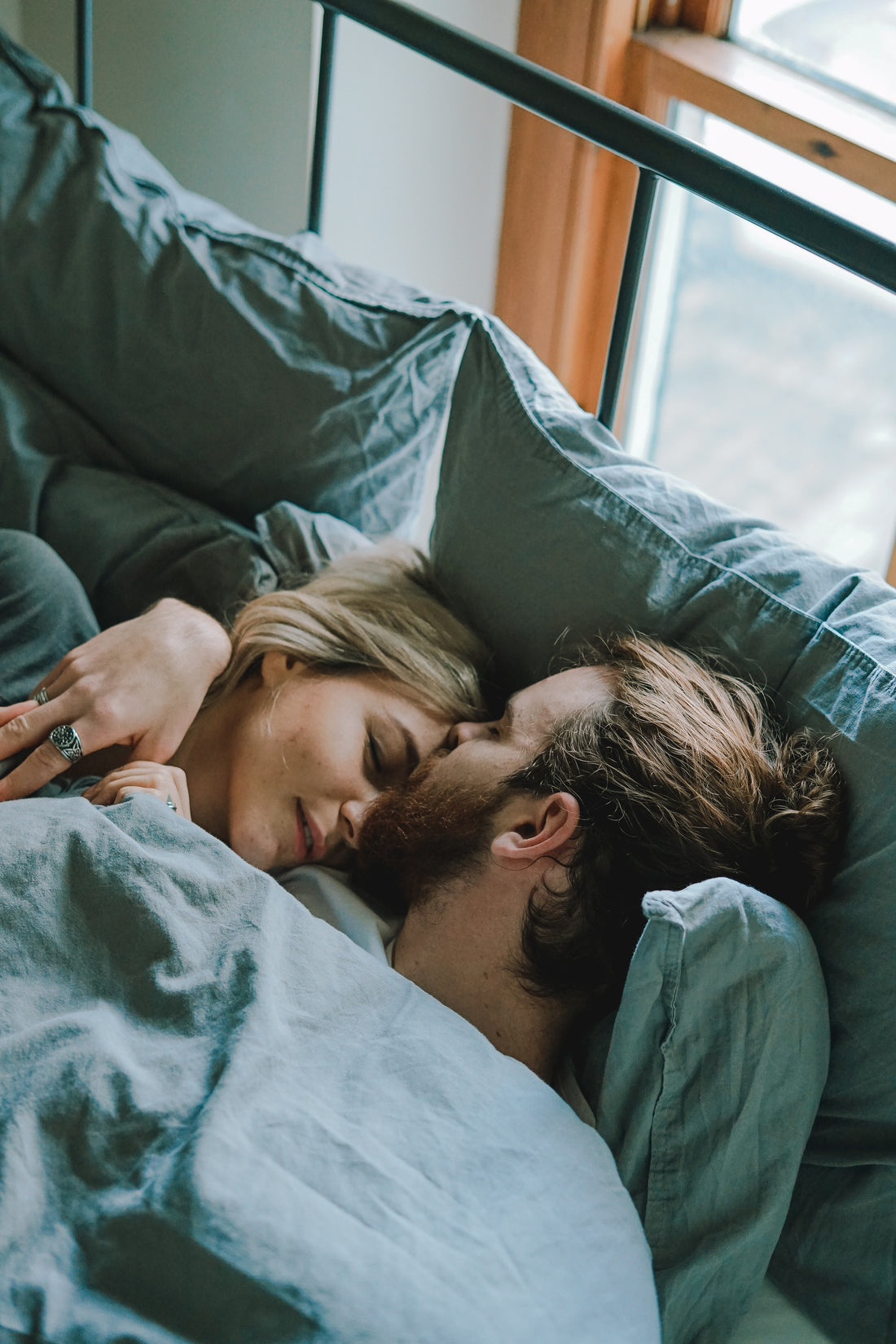 Navigating Love and Sleep: Understanding Chronotype Compatibility in Couples